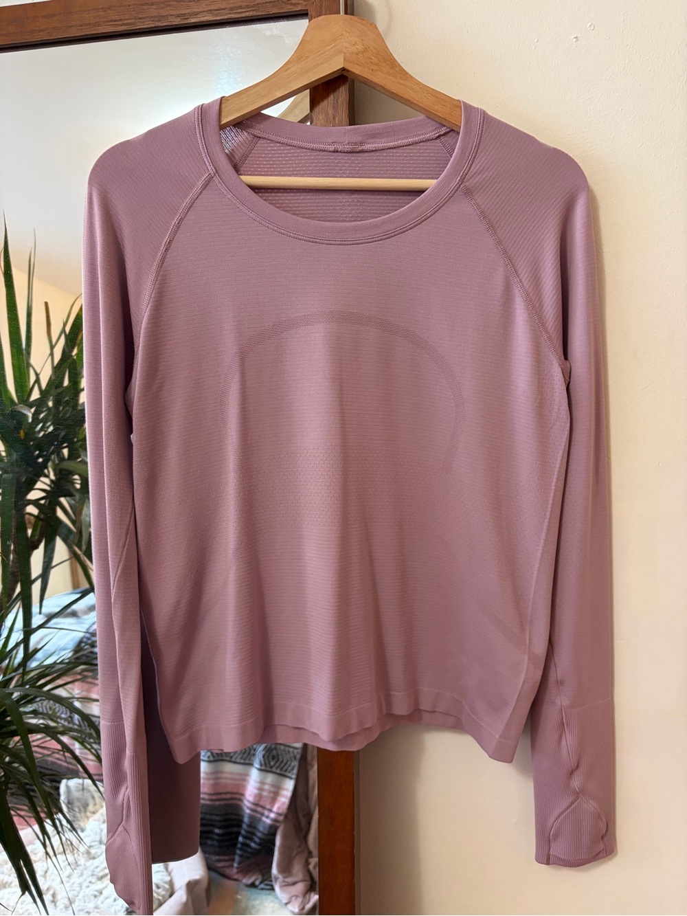 Lululemon Swiftly Tech 2.0 Long-Sleeve Crewneck Top in Dusty Rose